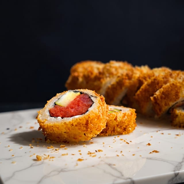 Spicy Tuna Tempura Roll (Deep Fried) (+GF).