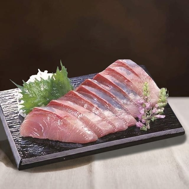 Amberjack Sashimi (GF).