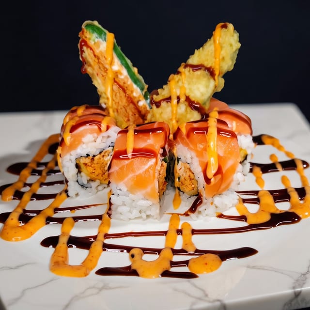Salmon Jalapeno Roll (+GF).