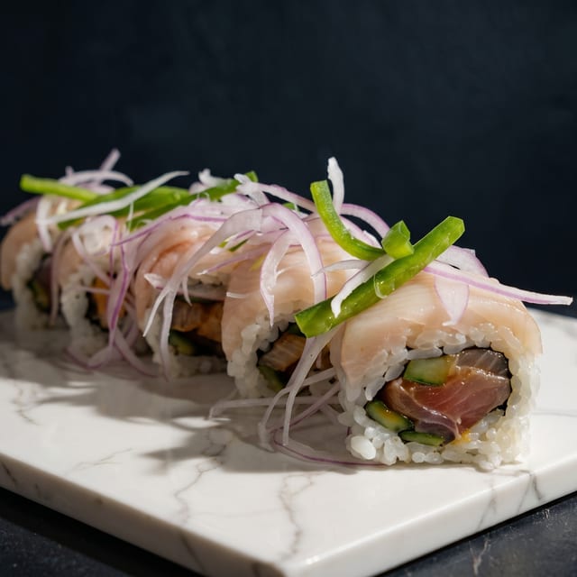 Yellowtail Lover Roll (+GF).